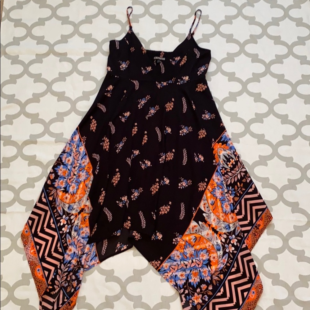 EXPRESS DRESS
